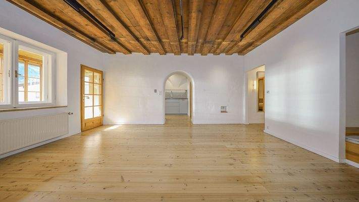 KITZIMMO-Freizeitwohnsitz in historischem Stadthaus mit Blick auf die Streif - Immobilien Kitzbühel.