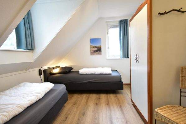 Freistehendes 6-Personen-Ferienhaus auf Eigengrund im Summio Parc Aquadelta Bruinisse019