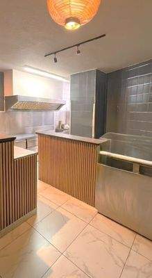 Blick in Küchenbereich.jpg