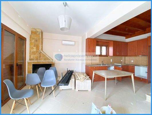 a8ae7bcc27b54603b92e9e795f1e4a04-original