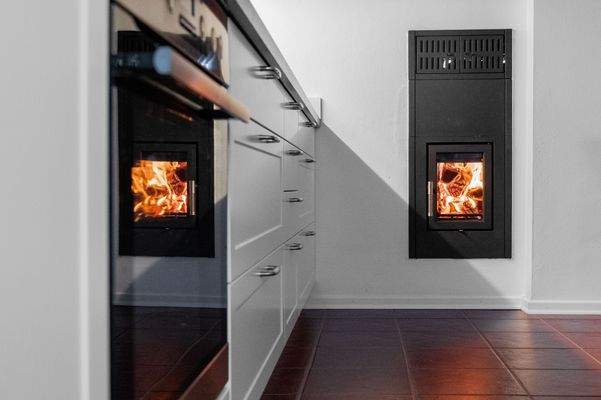 Kachelofen in der Küche