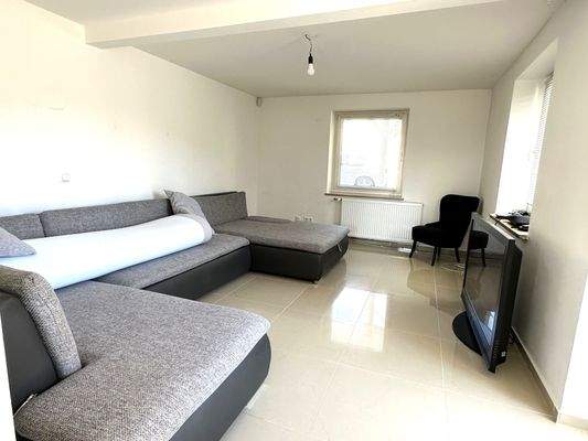 Zimmer 3 mit Zugang zur Terrasse EG