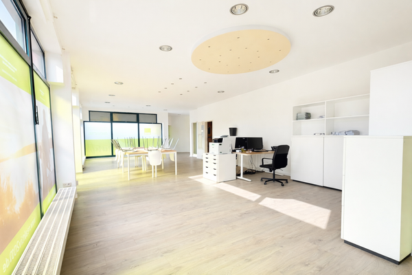 Große Flächen mit viel Tageslicht