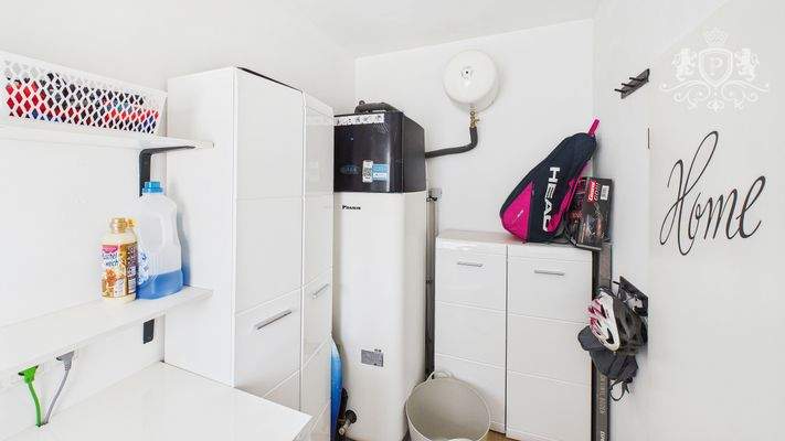 CAM01984G0-PR0514-STILL004