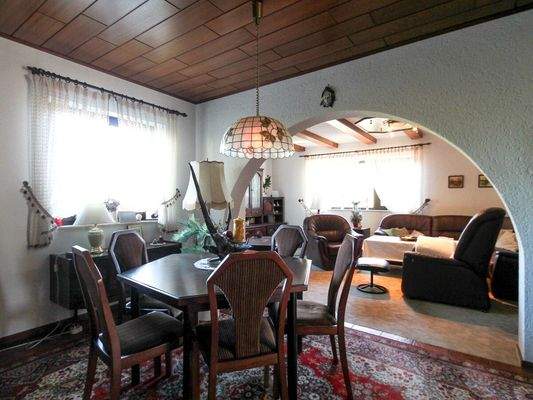 Ess- und Wohnbereich EG