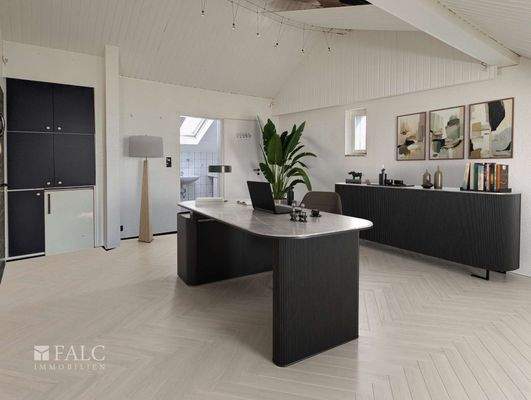 Appartement im Dachgeschoss (digital möbliert)