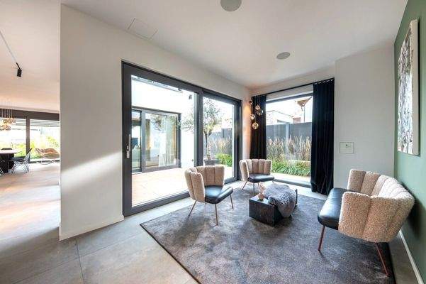 Empfangsbereich - EG