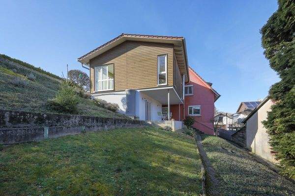 Rückansicht und Garten