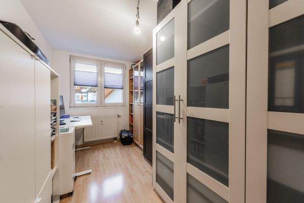 Kinder- bzw. Arbeitszimmer