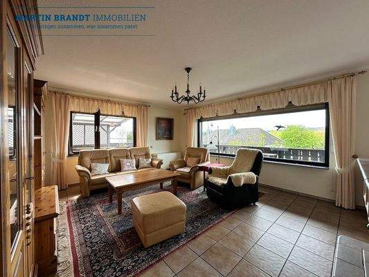 Wohnzimmer mit Kamin