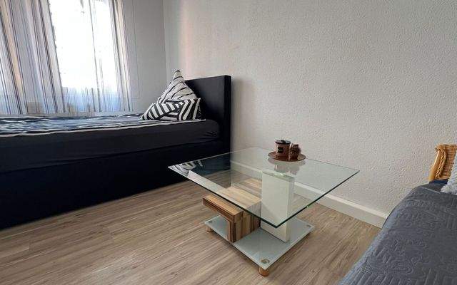 2 WG Zimmer Stuttgart möbliert Zuffenhausen Wohnen auf zeit bei urbanbnb 6.jpeg