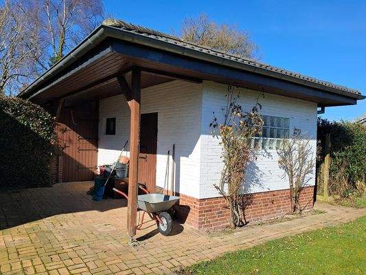 Werkstatt an der Garage