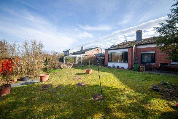 Großzügiger Garten