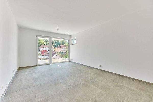 Toller Arbeitsbereich im Untergeschoss