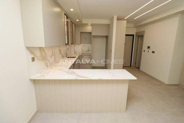 Sea View Flats with Communal Pool and Garden in Aksu Antalya