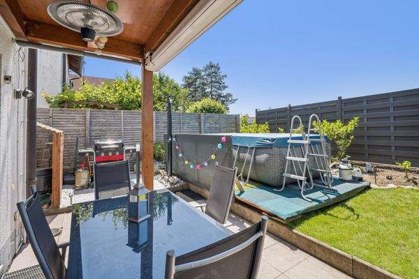 backbone_550440-A_004_WEB