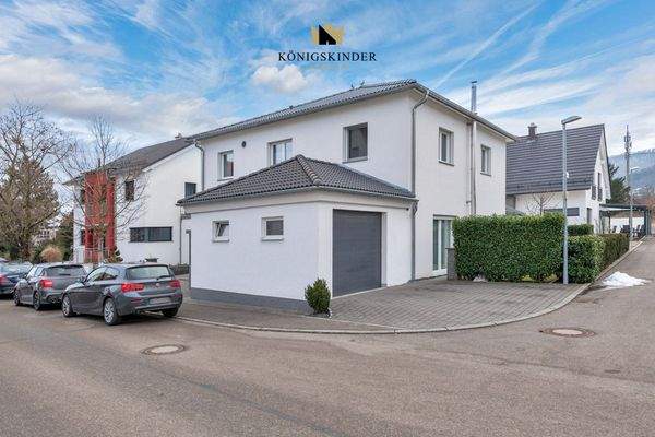 Außenansicht/Garage