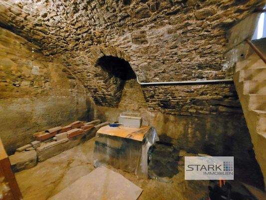 UG Gewölbekeller.jpg