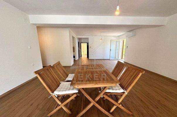 Geräumiges Haus auf 2 Etagen