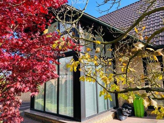 Wintergarten Straßenansicht.jpg