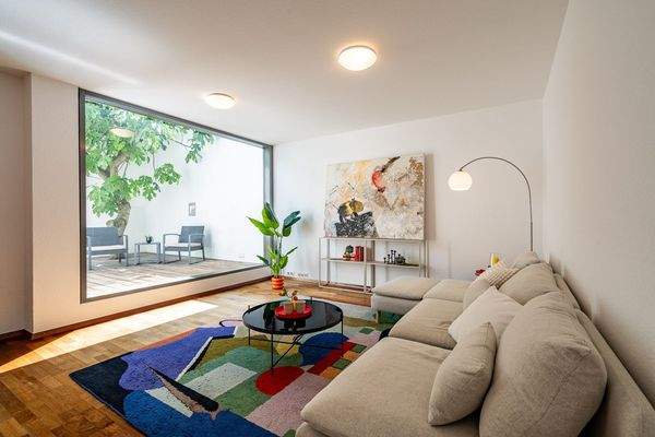 Wohnzimmer mit Terrasse