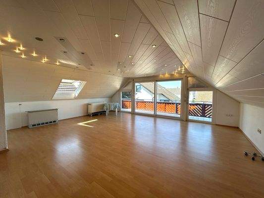 Hinterhaus - Wohnung 02 - Zimmer Dachgeschoss