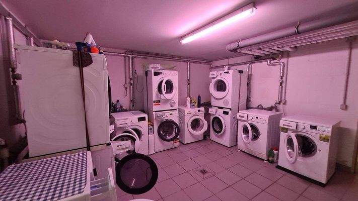 13 Waschmaschinenraum.jpg