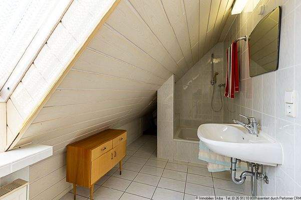 Badezimmer DG Hinterhaus