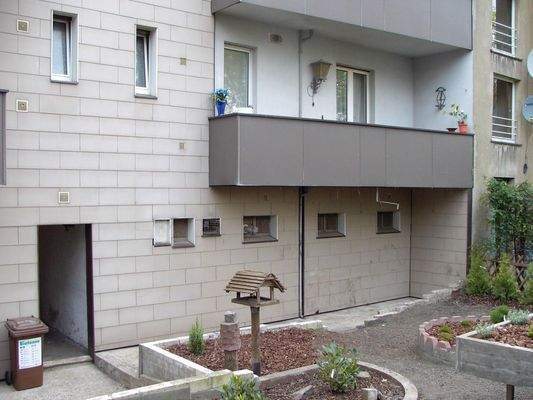 Rückansicht mit Balkon