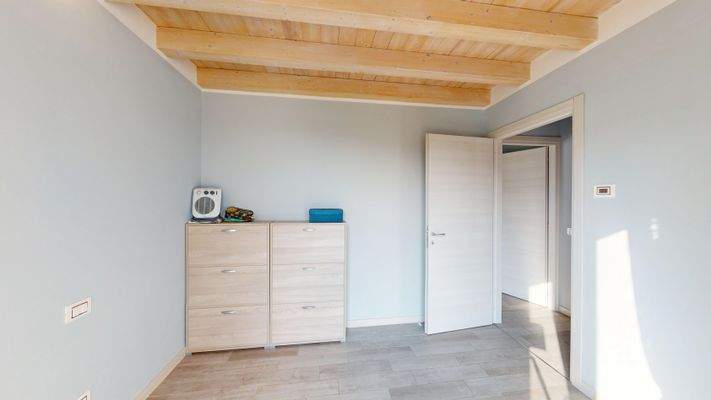 DP-66-28-Villa-a-schiera-di-testa-a-Salo-10162025_