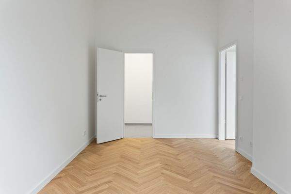 13 22 Schlafzimmer II