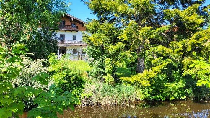 Schöne Lage an der Ischler Ache