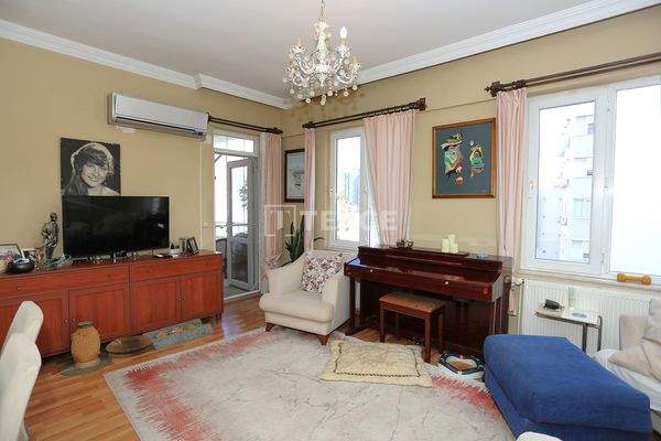 Duplex Apartment with Terrace near the Sea in Antalya Muratpaşa