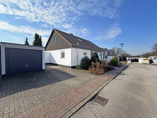 Hamberge Haus + Garage