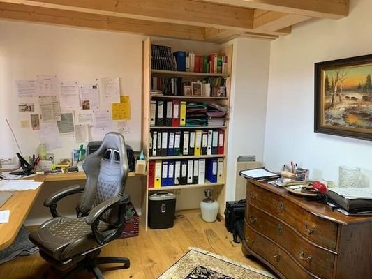 Büro im UG 