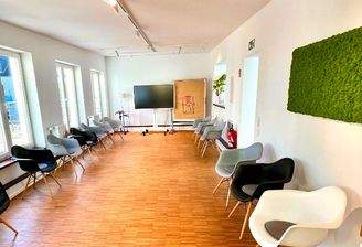 Isenberg Seminarraum (ohne Möbel)