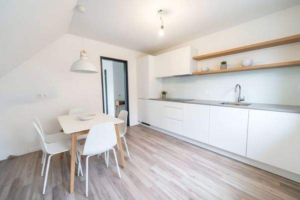 KI generiertes Beispielbild Wohnküche