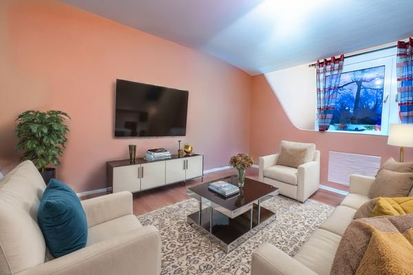 Virtual Staging 