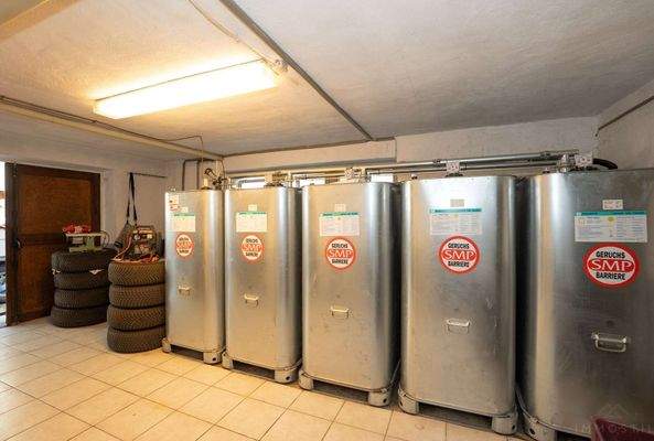 Öllager mit Abstellraum