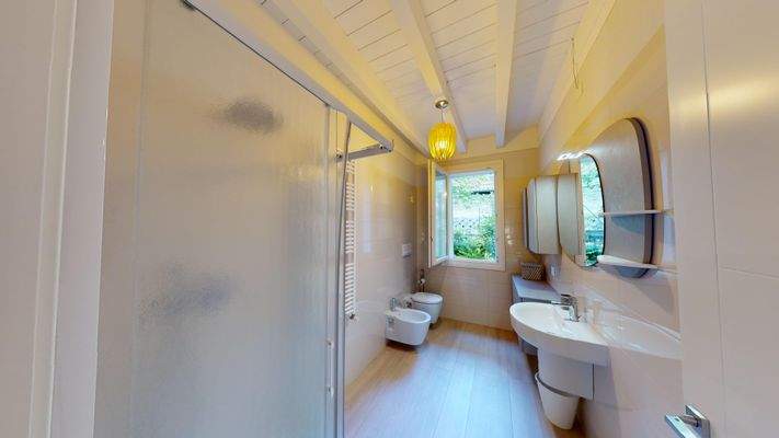 EB-035-367-Villino-in-residence-Padenghe-sul-Garda