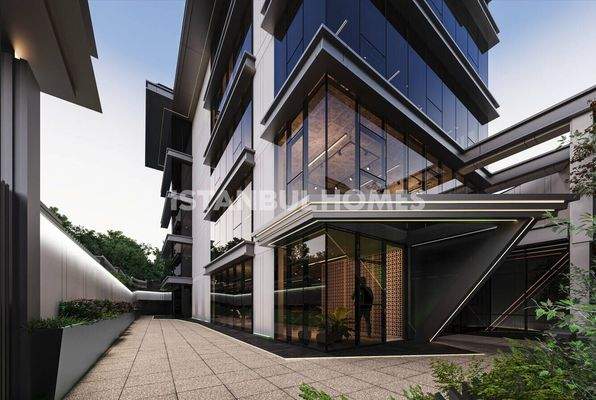 Business Center near Metro Station in İstanbul Üsküdar