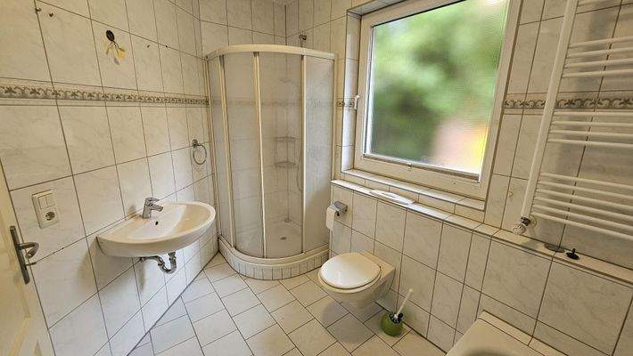 5,7 m² Bad/WC mit Ost-Fenster