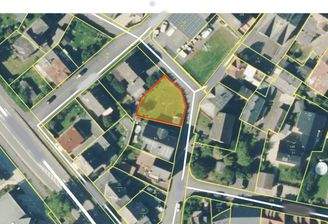 Liegenschaftskarte --- Satellitenbild 