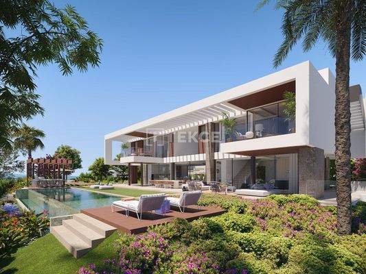 Luxury Detached Villas Close to Puerto Banus in Marbella