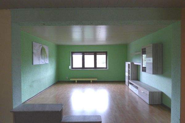 Wohnzimmer - offen zum Essbereich und zur Küche