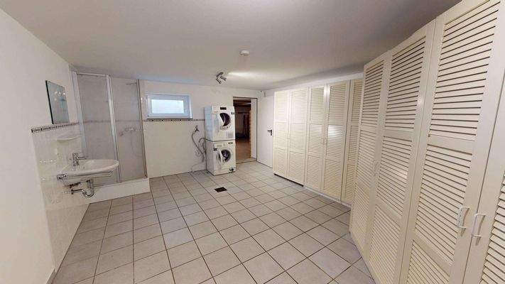 Lagerraum Duschbad UG