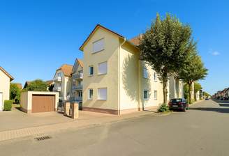 Harmonisches Wohnviertel am Mittag