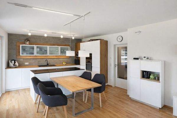 Wohn-Ess-Küche Tischler