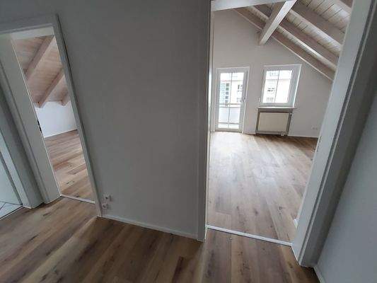 Flur - Blick in die Zimmer.jpg