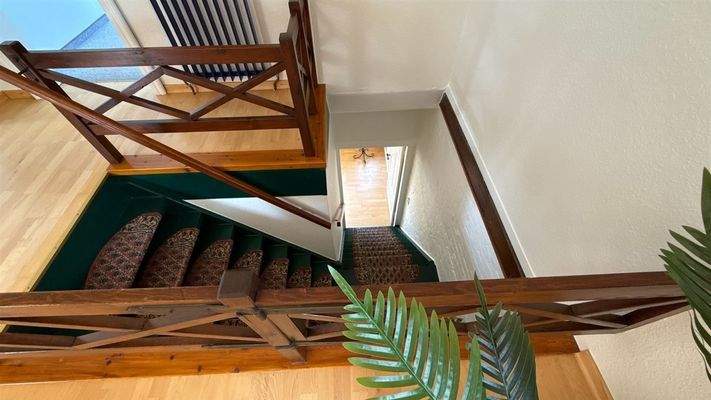Treppe im Haupthaus zum OG 
